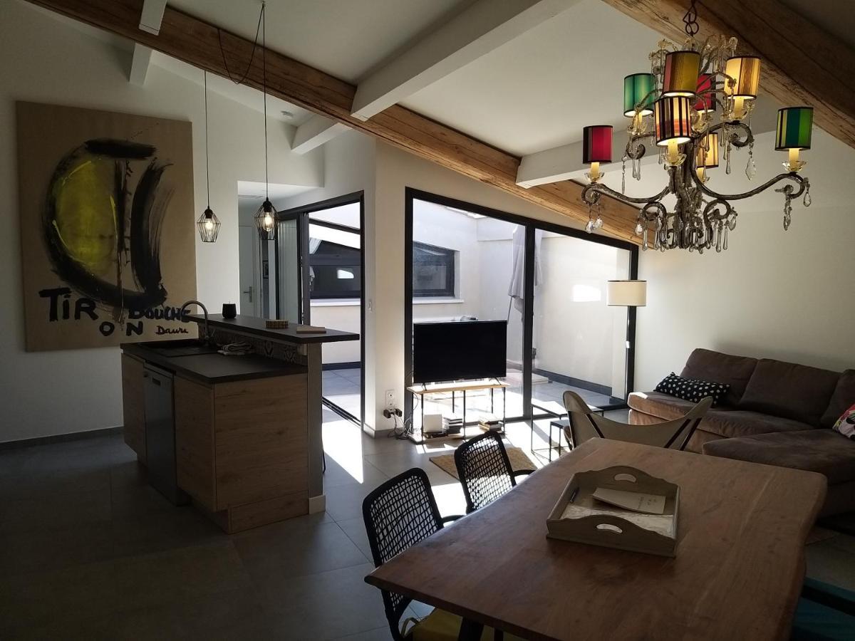 Le Tire Bouchon Apartment *